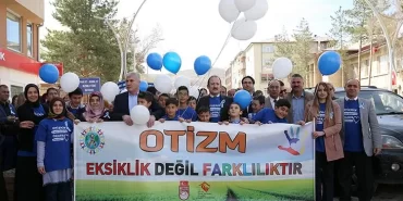 Bayburt’ta Otizm Farkındalık Yürüyüşü