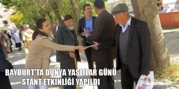 Bayburt'ta Dünya Yaşlılar Günü Stant Etkinliği Yapıldı