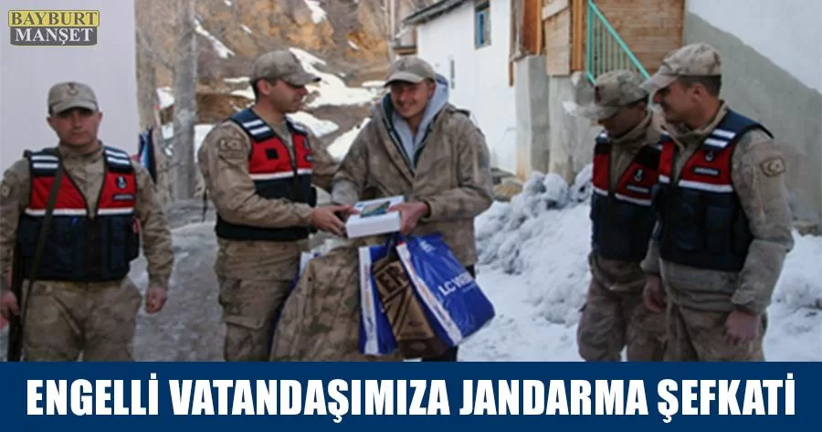 Engelli Vatandaşımıza Jandarma Şefkati