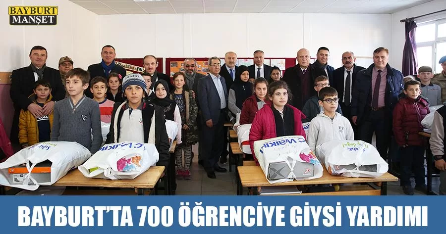 Bayburt’ta 700 Öğrenciye Giysi Yardımı