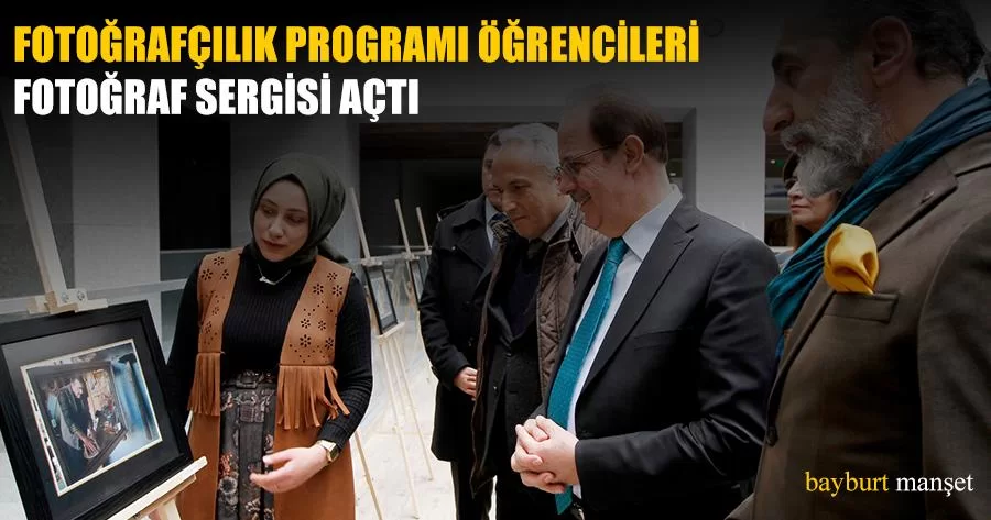 Fotoğrafçılık Programı Öğrencileri Fotoğraf Sergisi Açtı