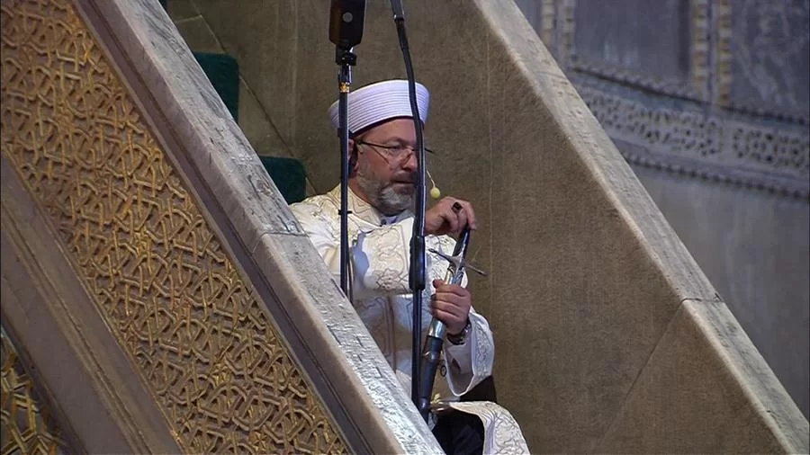 Ayasofya-İ Kebir Cami-İ Şerifi’nde 86 Yıl Sonra İlk Namaz
