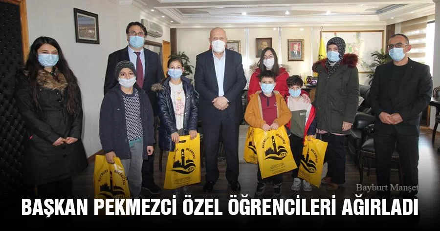 Başkan Pekmezci Özel Öğrencileri Makamında Ağırladı