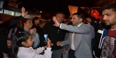 Kuşadası’ndan Erman Toroğlu’na ’Roman’ tepkisi