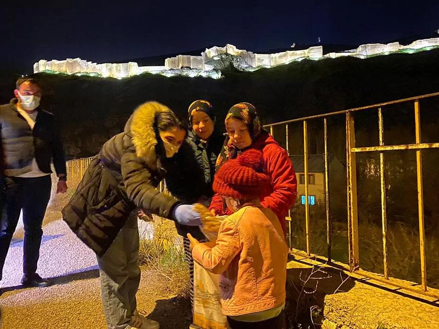 Bu Seneki Onbeşiler Bayburt AK Gençlikten