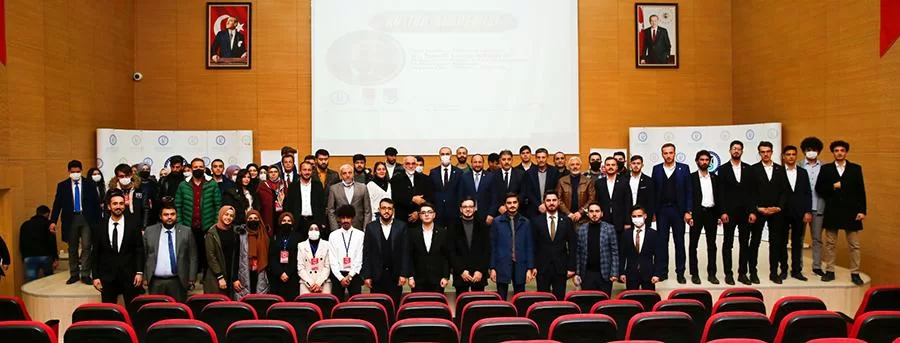 Bayburt Üniversitesi’nde Kültür Akademisi Konferansları Başladı