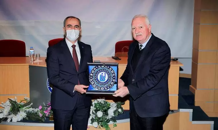 Bayburt Üniversitesinden Kalite ve Akreditasyon Bilgilendirme Semineri
