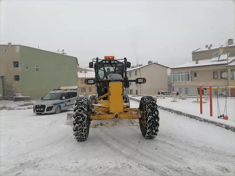 Bayburt Belediyesi'nden Karla Mücadele Çalışması