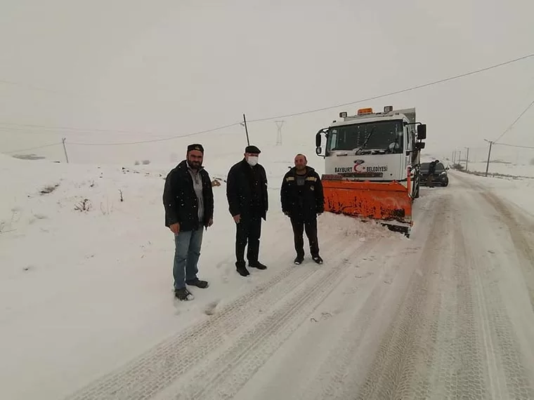 Bayburt Belediyesi'nden Karla Mücadele Çalışması