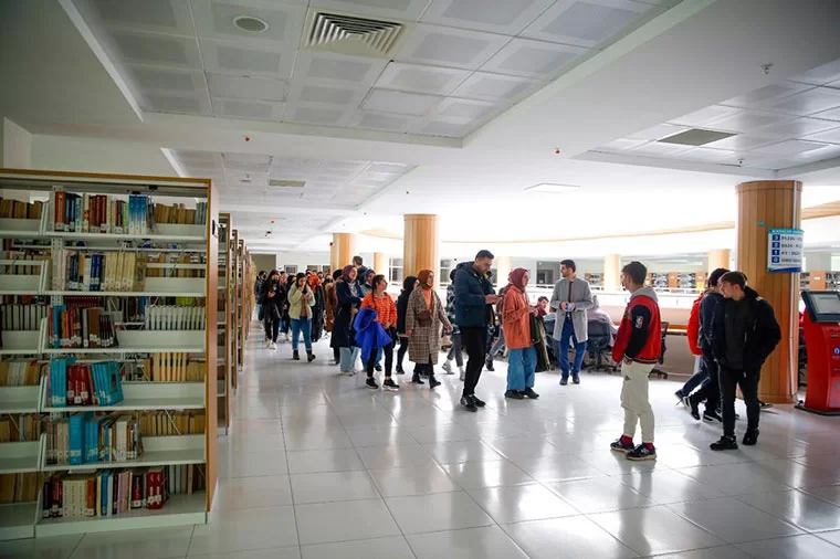 Bayburt’ta Üniversite Adaylarına Bilgilendirme Programı Düzenlendi