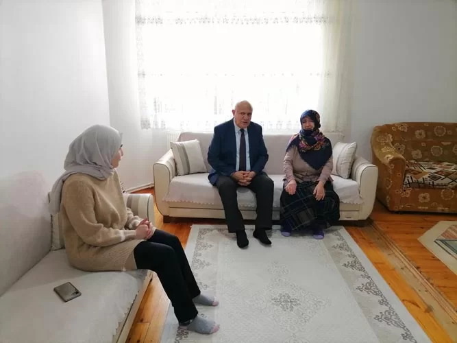Anneler Gününde Başkan Pekmezci'den Şehit Annelerine Ziyaret