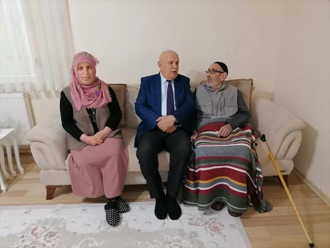 Anneler Gününde Başkan Pekmezci'den Şehit Annelerine Ziyaret