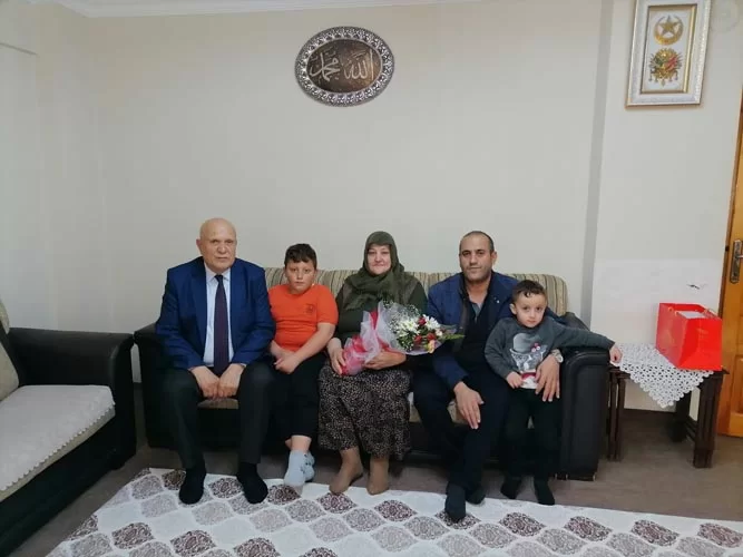 Anneler Gününde Başkan Pekmezci'den Şehit Annelerine Ziyaret