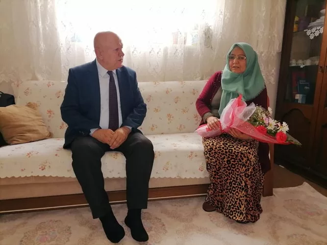 Anneler Gününde Başkan Pekmezci'den Şehit Annelerine Ziyaret