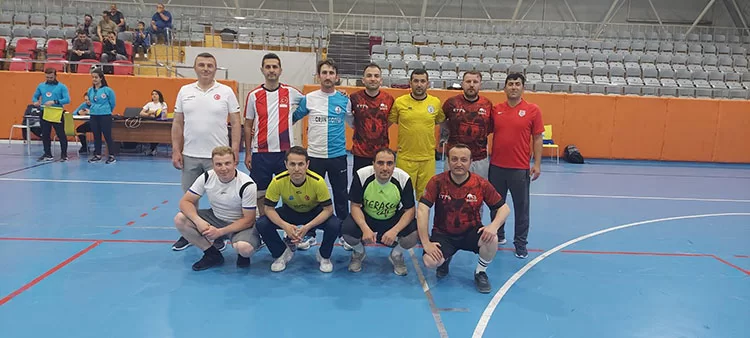 Bayburt'ta Kurumlar Arası Voleybol Turnuvası Devam Ediyor