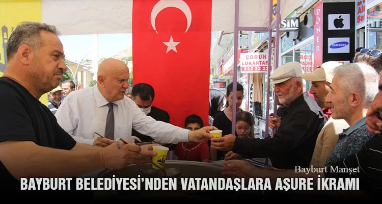 Bayburt Belediyesi’nden Vatandaşlara Aşure İkramı