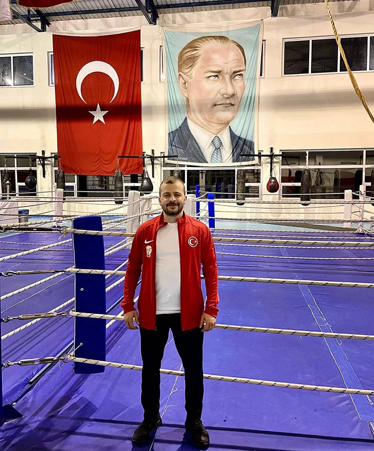 Fatih Dumlupınar Boks Milli Takım Antrenörlüğüne Getirildi