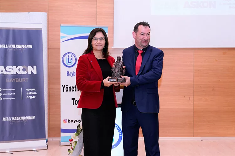 Sen, Bedeninden Fazlasın! Konferansı