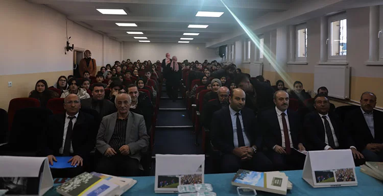 Vali Cüneyt Epcim Mustafa Kutlu Paneline Katıldı