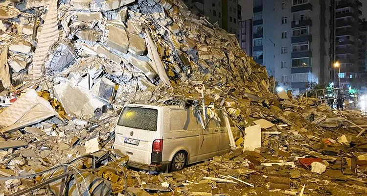Bayburt Belediyesi Deprem Bölgesine Yardım Kampanyası Başlattı
