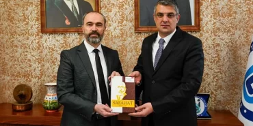 Bayburt Üniversitesi Kütüphanesi’nde 100 Bininci Basılı Eser