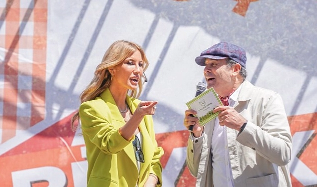 Alaçatı Ot Festivali'nde Çağla Şikel rüzgârı