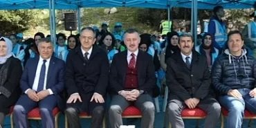 Tavşancıl sahilinden 6 bin yavru balık İzmit Körfezine salındı