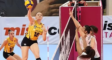 VakıfBank, normal sezonu galibiyetle kapattı