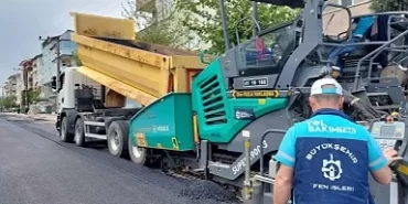 Yol Bakım Timi, Körfez Hamit Kaplan Caddesini asfaltladı