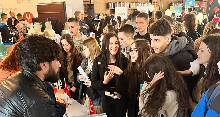 Bayburt Üniversitesi, Kosova'da uluslararası fuara katıldı