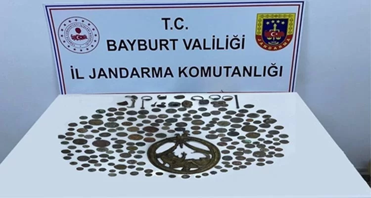 Bayburt’ta Doğu Roma ve Bizans dönemine ait tarihi eser ele geçirildi