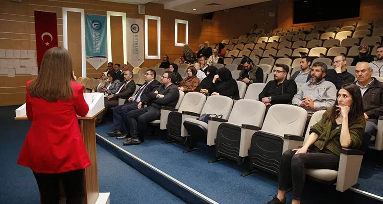 Bayburt'ta Tarhun Yetiştiriciliğini Güçlendirme Konferansı