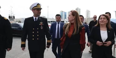 TCG Anadolu Yarınlarımızın Teminatıdır