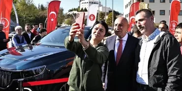 TOGG, Keçiören'de vatandaşlarla buluştu