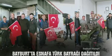 Bayburt’ta Esnafa Türk Bayrağı Dağıtıldı