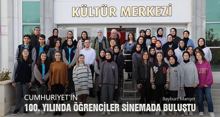Cumhuriyet'in 100. Yılında Öğrenciler Sinemada Buluştu