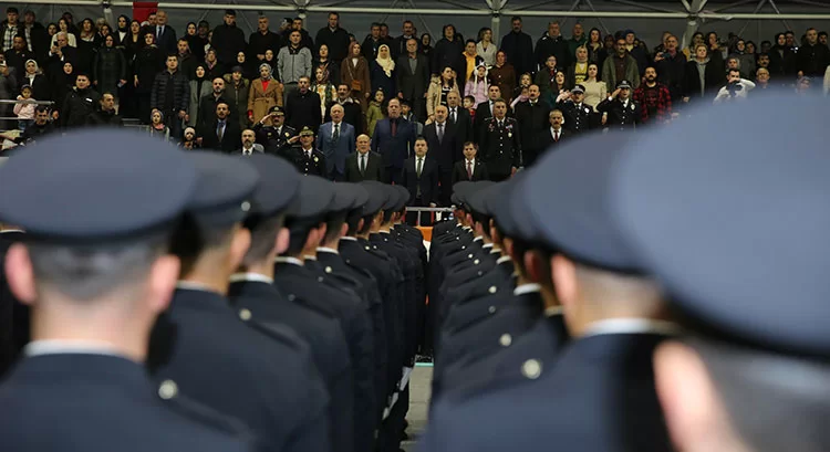 Bayburt Polis Meslek Eğitim Merkezi’nde Mezuniyet Töreni