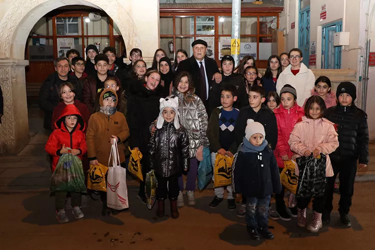 Bayburt Belediyesi Çocukları Unutmadı, Onbeşi Geleneğini Yaşattı