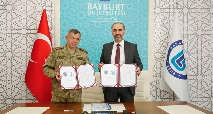 Bayburt Üniversitesi ve İl Garnizon Komutanlığı arasında İş Birliği