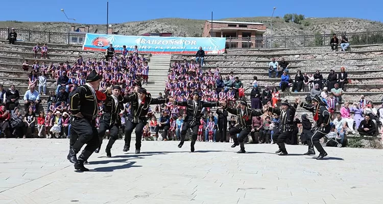 Trabzonspor Bayburt Futbol Okulu Açıldı!