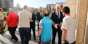 Başkan Mete Memiş Personeli İle Çoruh Kültür Merkezi'nde Bayramlaştı