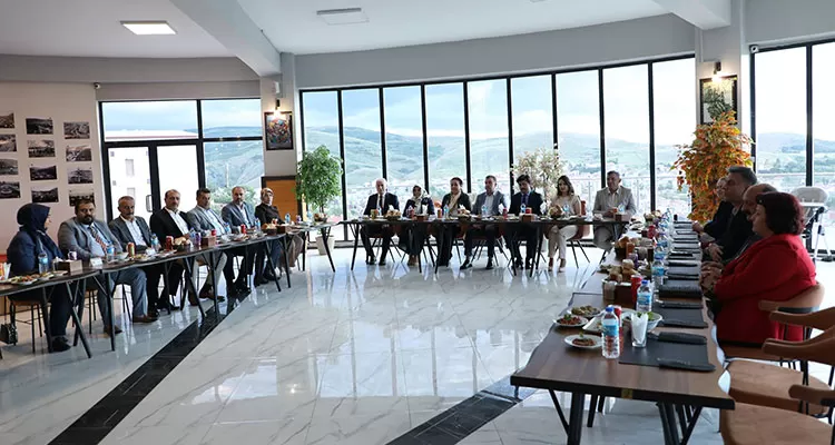 Bayburt Cumhuriyet Başsavcısı Huzeyfe Yücedağ İçin Veda Yemeği Düzenlendi