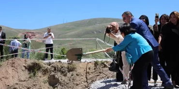 Bayburt'ta Baksı Hüsame Köklü Kadın Eğitim Merkezi'nin Temeli Atıldı