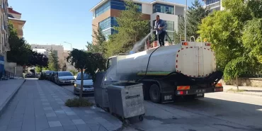 Bayburt'ta Çöp Konteynerleri Dezenfekte Edilerek Şehir Temizliği Artıyor!