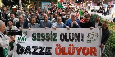 Bayburt'ta İsrail'e Lanet Yürüyüşü, Katil İsrail Filistin'den Defol!