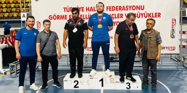 Bayburt'tan Rekorlu Altın Madalyalar, Muhammet Şimşek 5 Türkiye Rekoru Kırıp Engelleri Aştı!