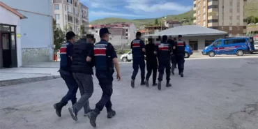 Tarihi Eser Kaçakçılarına Operasyon: 23 Kişi Gözaltına Alındı, 43 Tarihi Eser Ele Geçirildi!