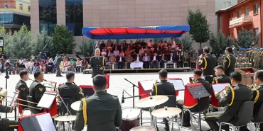 3. Ordu Komutanlığı Bölge Bandosu Bayburt'ta Konser Verdi