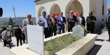 Abdulvehhap Gazi ile Bamsı Beyrek Anıldı