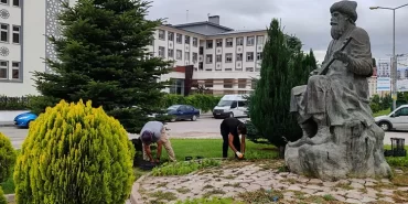 Bayburt Belediyesi'nden Çiçeklendirme Çalışmaları